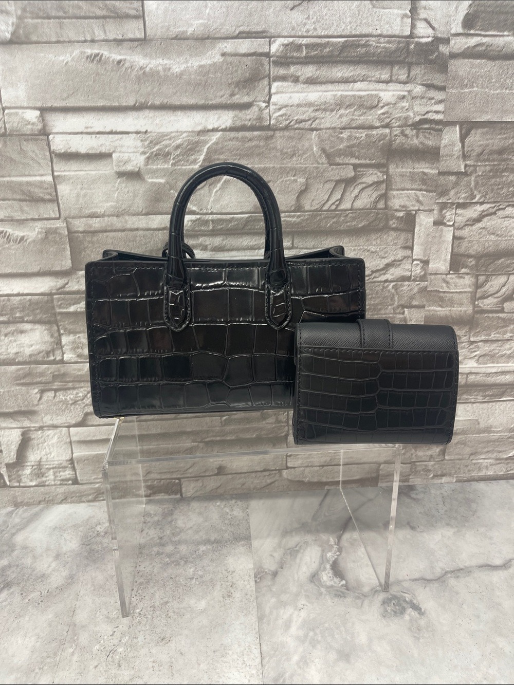 Michael Kors Scarlett XS Black Croc Embossed Satchel with Matching Wallet - Picture 4 of 13